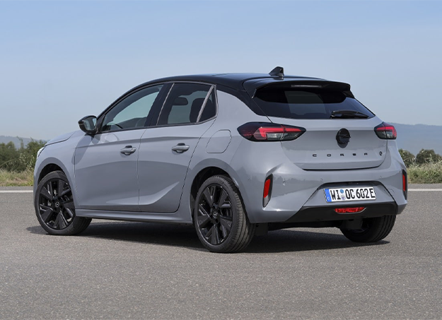 Amplitude-Auto-Opel-Corsa