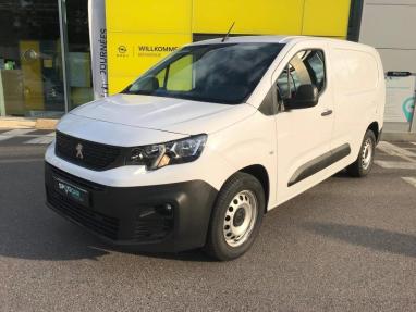 Voir le détail de l'offre de cette PEUGEOT Partner XL 950kg BlueHDi 100ch S&S de 2023 en vente à partir de 242.39 €  / mois