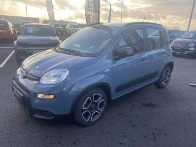 Voir le détail de l'offre de cette FIAT Panda 1.0 70ch BSG S&S City Life de 2021 en vente à partir de 9 599 € 