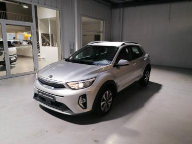 Voir le détail de l'offre de cette KIA Stonic 1.0 T-GDi 120ch MHEV Active DCT7 de 2020 en vente à partir de 202.71 €  / mois