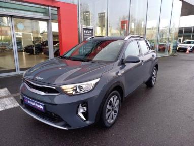 Voir le détail de l'offre de cette KIA Stonic 1.0 T-GDi 120ch MHEV Active DCT7 de 2021 en vente à partir de 272.9 €  / mois