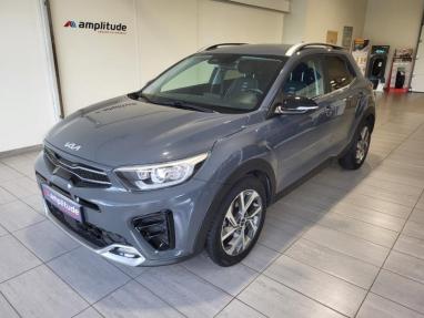 Voir le détail de l'offre de cette KIA Stonic 1.0 T-GDi 100ch GT Line DCT7 de 2022 en vente à partir de 245.31 €  / mois
