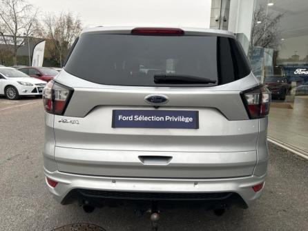 FORD Kuga 1.5 TDCi 120ch Stop&Start ST-Line 4x2 Euro6.2 à vendre à Auxerre - Image n°6